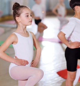 group children ballet school gymnastics section carimat